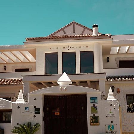 Laurel De La Reina Bed & Breakfast - Boutique ลาซูเบีย ภายนอก รูปภาพ