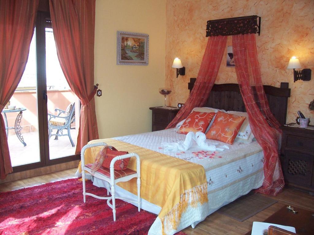 Laurel De La Reina Bed & Breakfast - Boutique ลาซูเบีย ห้อง รูปภาพ