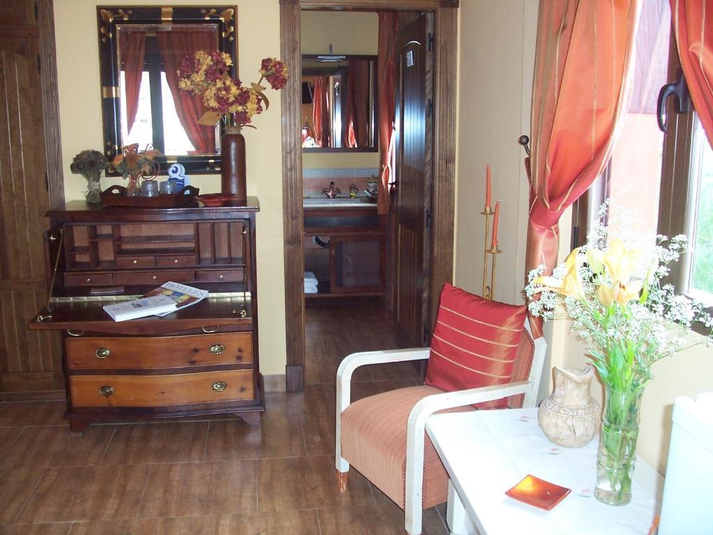Laurel De La Reina Bed & Breakfast - Boutique ลาซูเบีย ภายนอก รูปภาพ