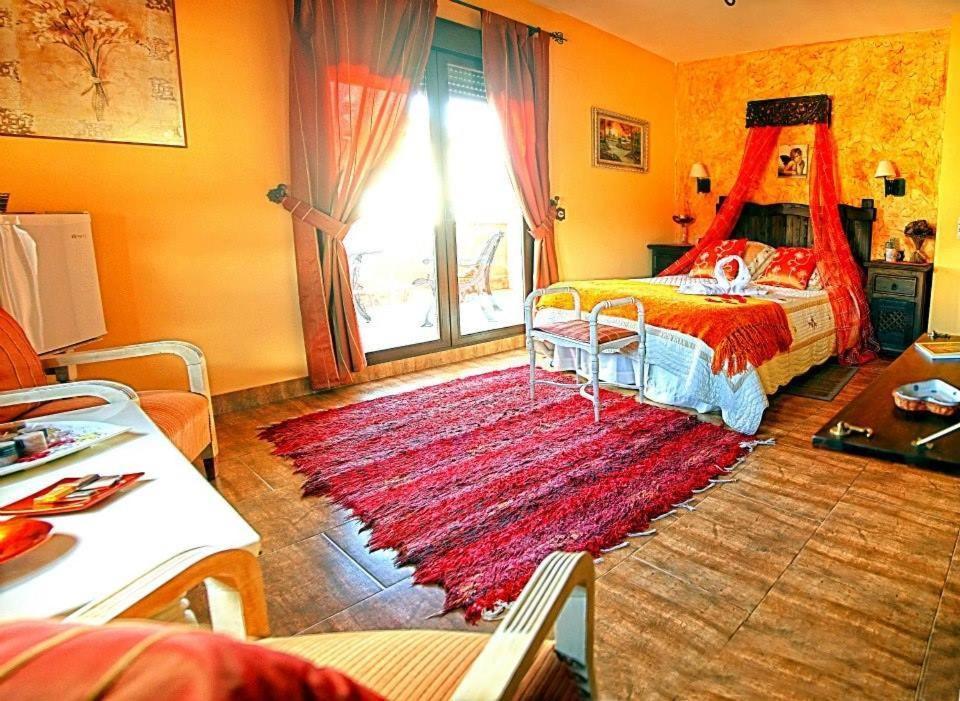 Laurel De La Reina Bed & Breakfast - Boutique ลาซูเบีย ภายนอก รูปภาพ
