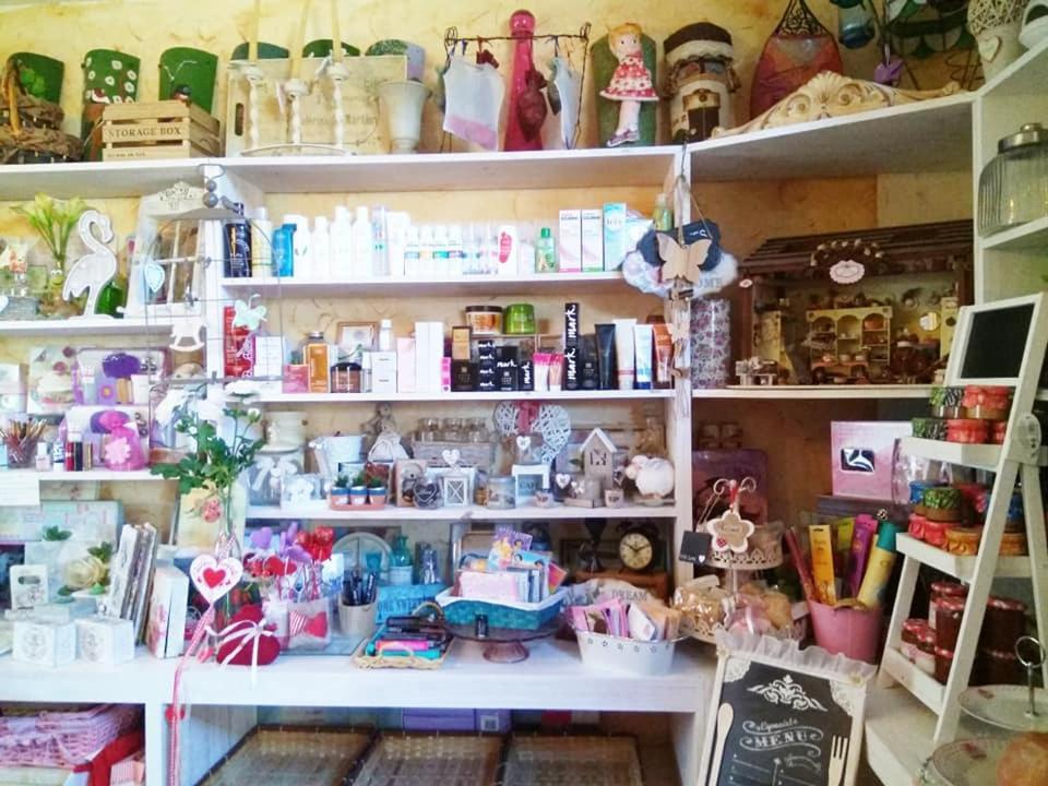 Laurel De La Reina Bed & Breakfast - Boutique ลาซูเบีย ภายนอก รูปภาพ