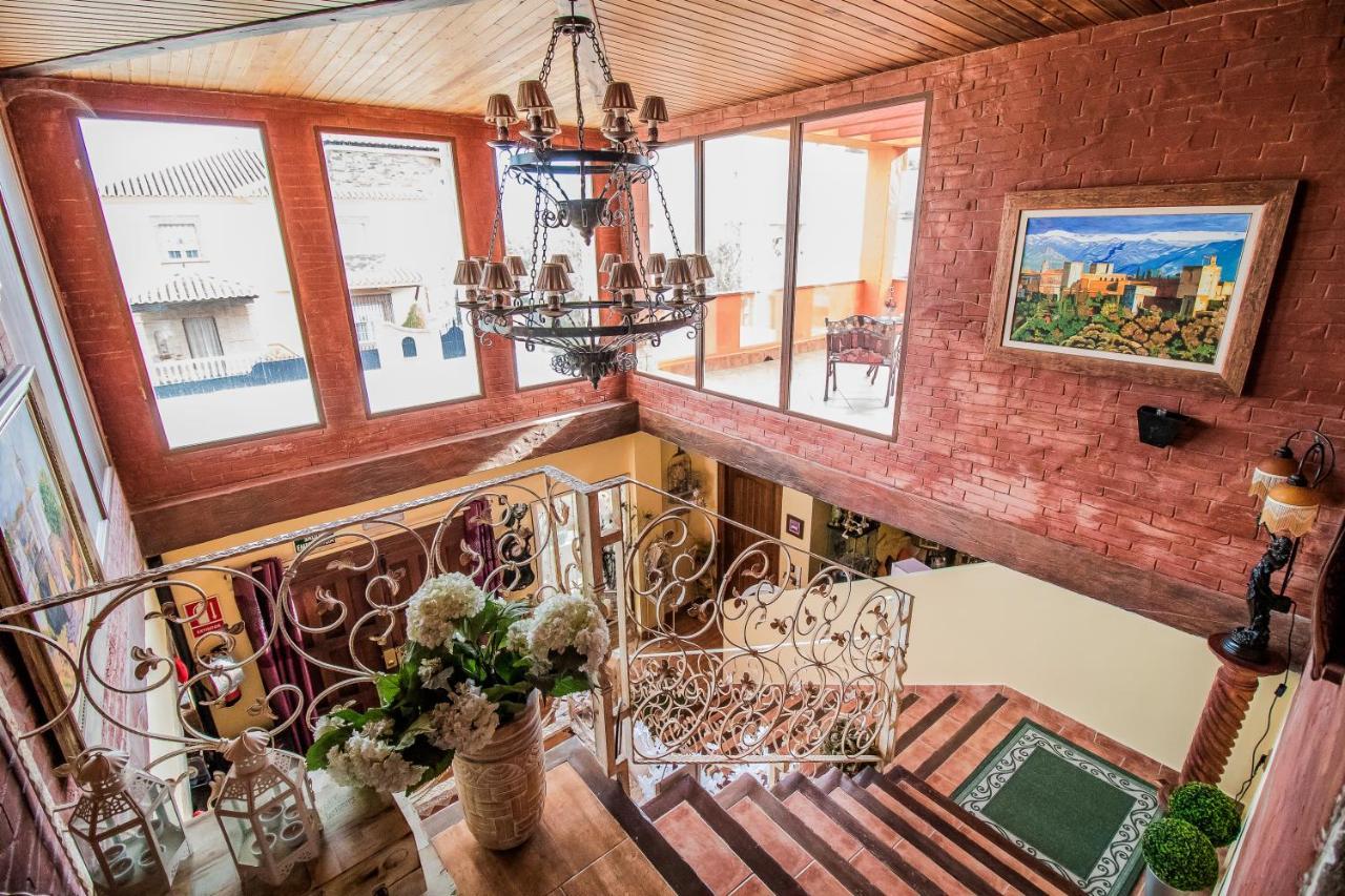 Laurel De La Reina Bed & Breakfast - Boutique ลาซูเบีย ภายนอก รูปภาพ