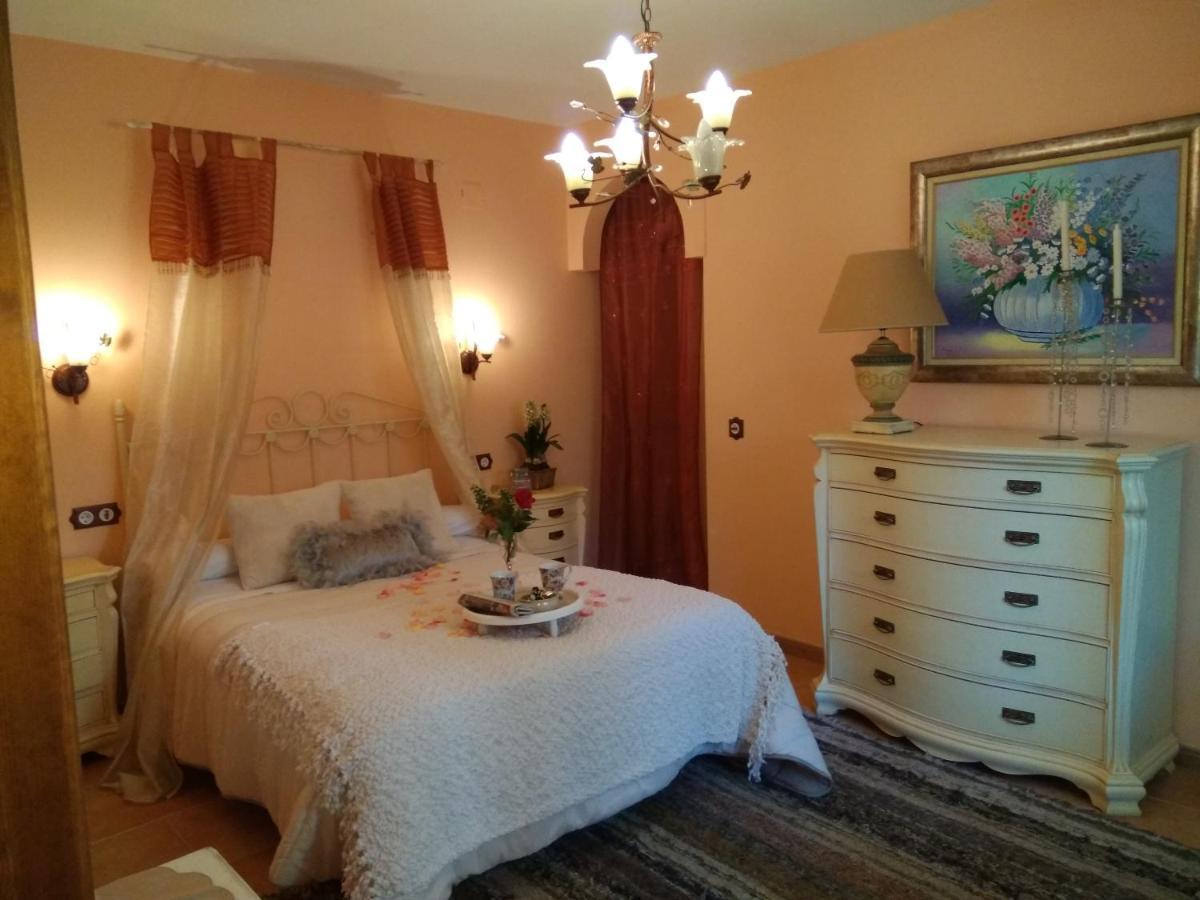 Laurel De La Reina Bed & Breakfast - Boutique ลาซูเบีย ภายนอก รูปภาพ