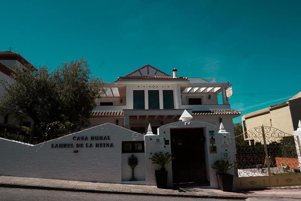 Laurel De La Reina Bed & Breakfast - Boutique ลาซูเบีย ภายนอก รูปภาพ